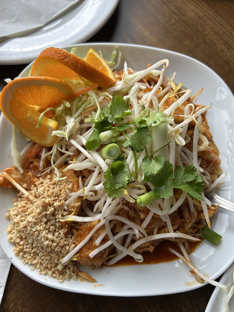 Noodles-Thai-Paradise 2. Fried Thai Spring Rolls